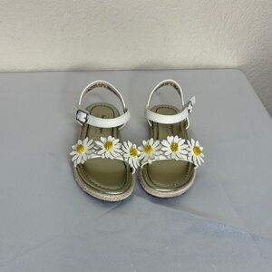 Kids White Floral Sandals